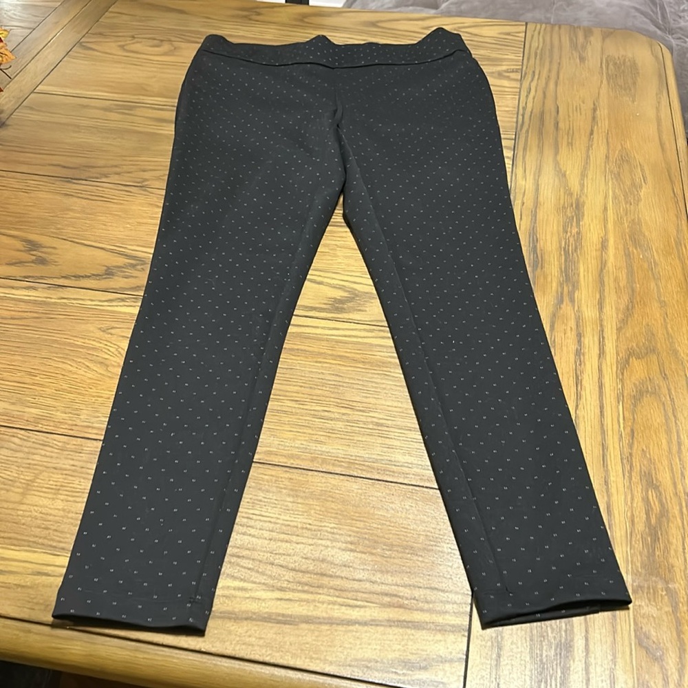 Loft BNWT medium pull on black pants